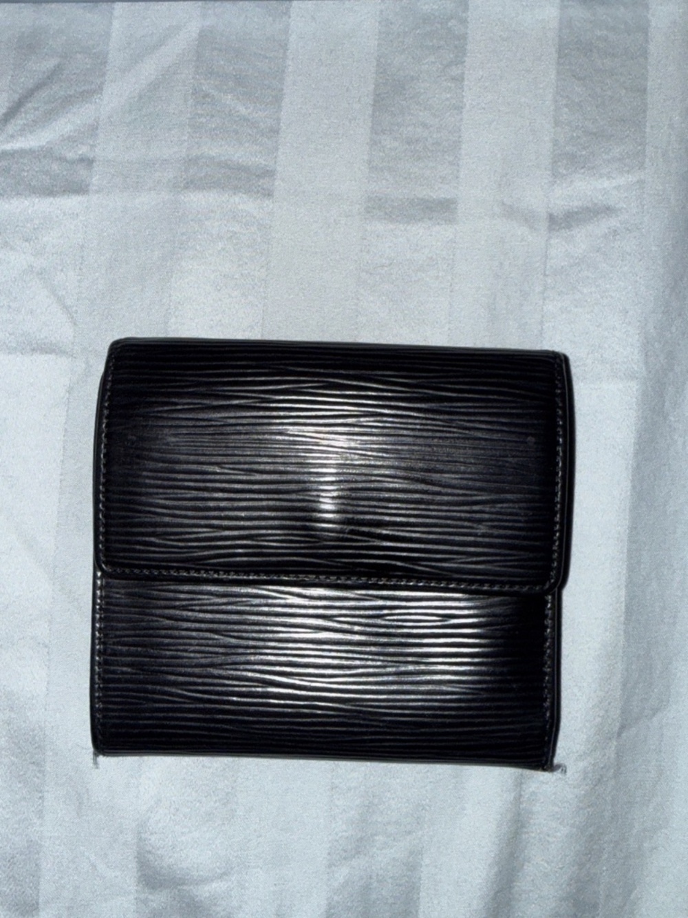 Louis Vuitton Epi Leather Black Bifold Wallet Small Snap Closure